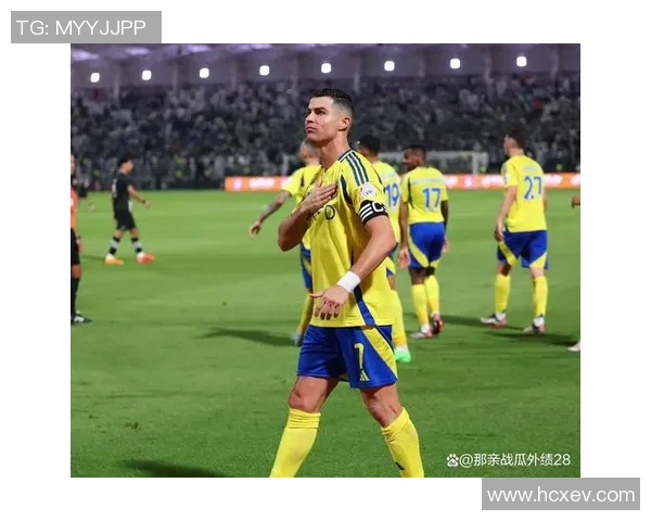 力气大如牛的足球明星们在赛场上如何展现力量与技巧的完美结合